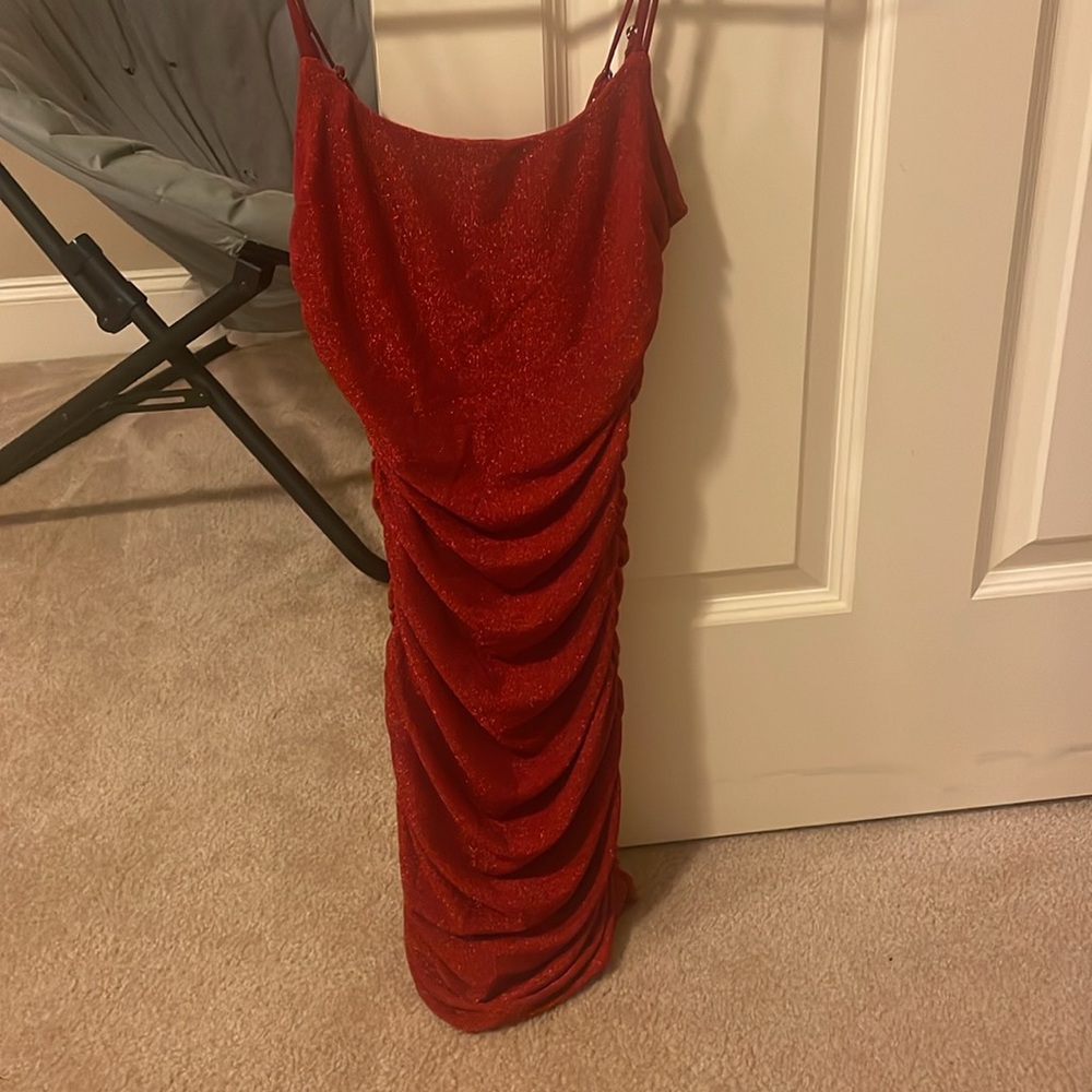 Lucy in the Sky Red Mini Dress. Super pretty and perfect for HoCo! ✨✨✨ - Picture 2 of 4
